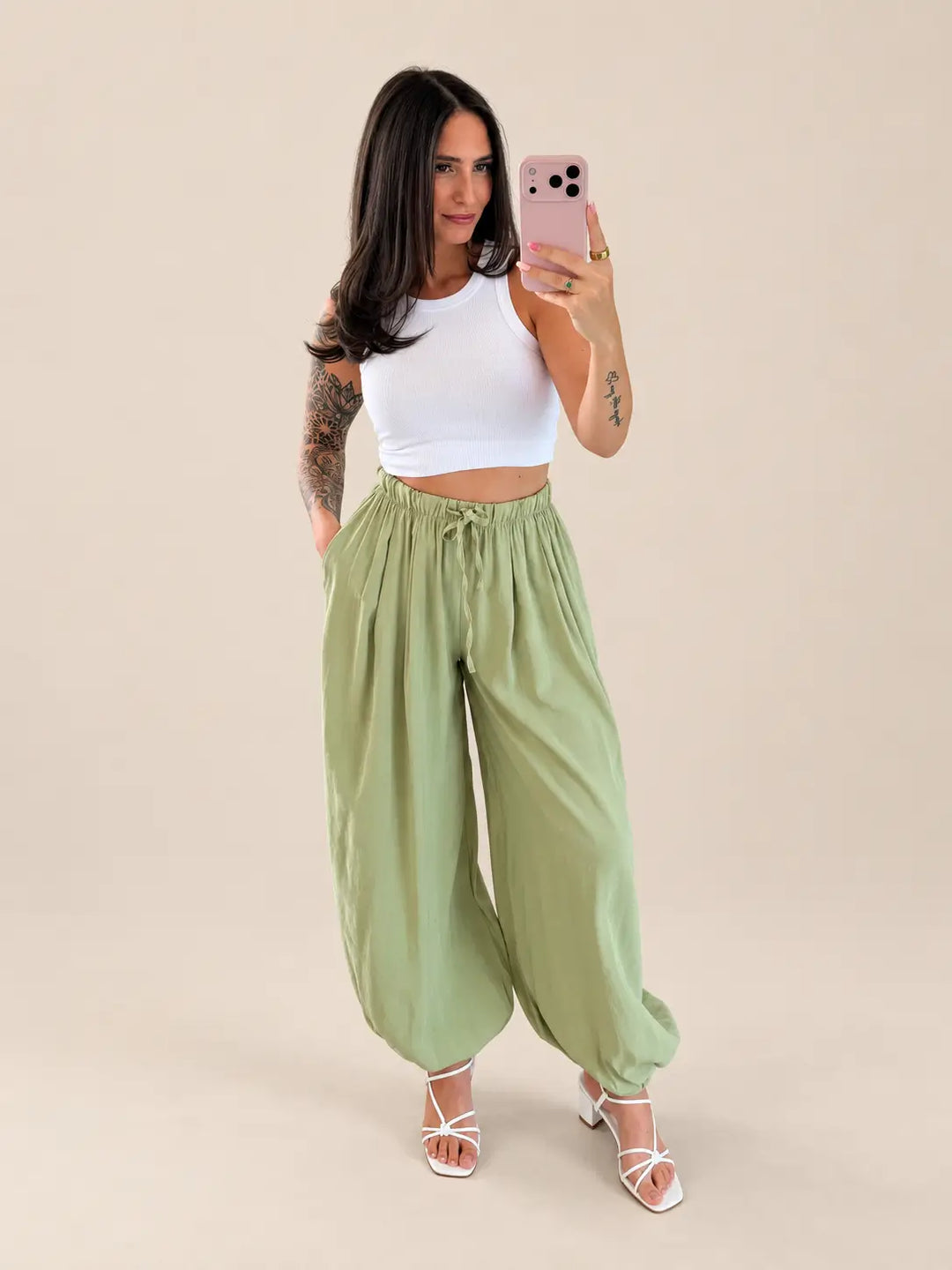 Lockere Hose Damen in Salbei mit elastischem Bund | Lisa’s Boutique