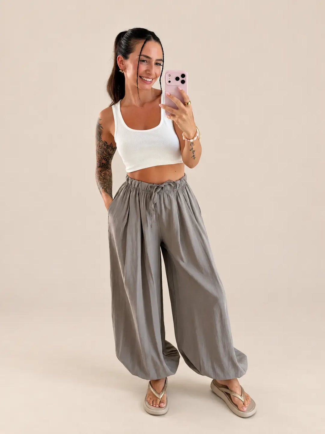 Pantaloni larghi donna in tortora, vista frontale | Lisa’s Boutique