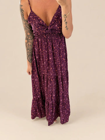 Maxikleid Damen in Burgunder mit Blumenmuster und gerafftem Bund | Lisa’s Boutique