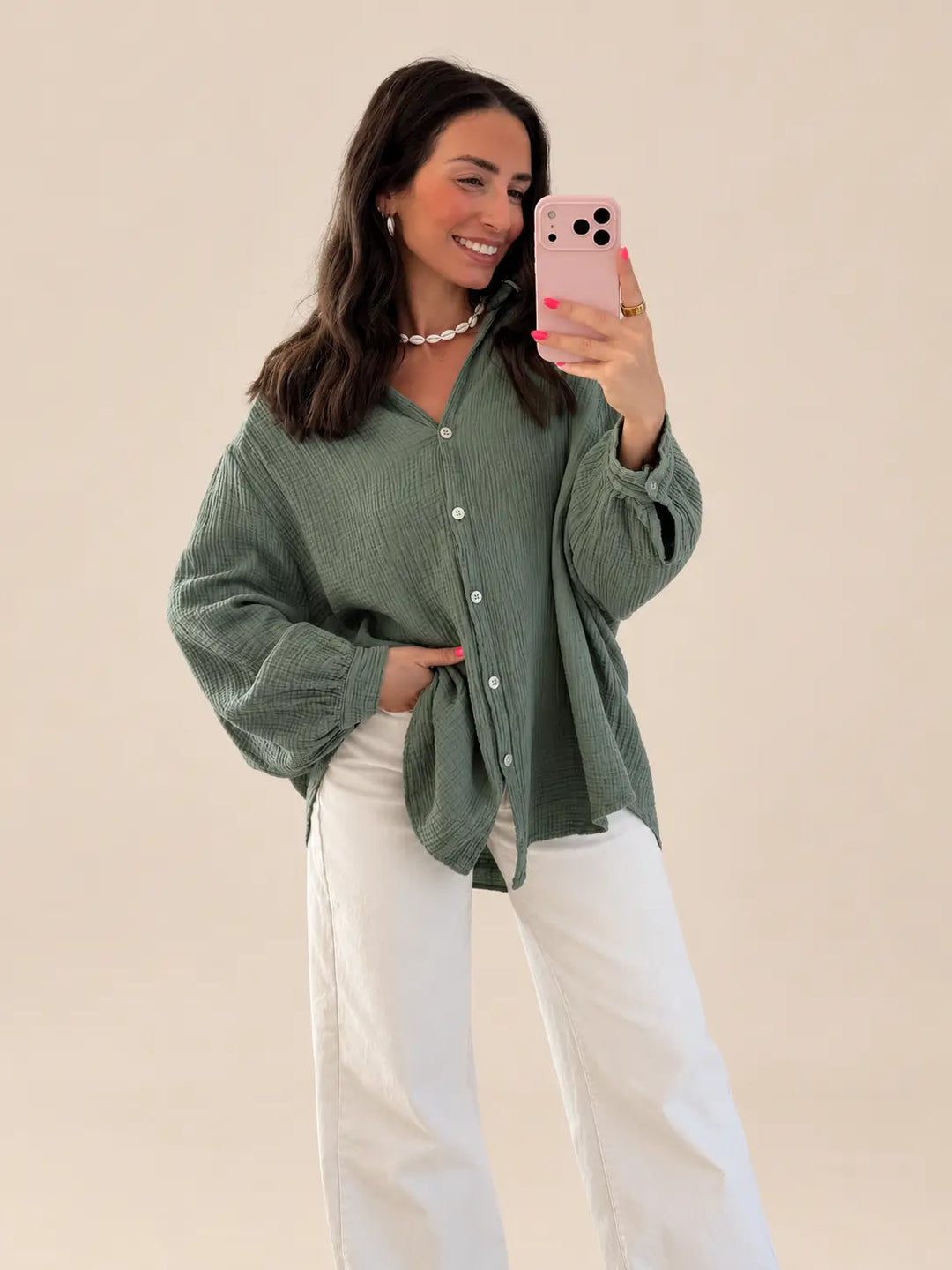 Musselin Bluse Damen in Khaki mit lockerer Passform | Lisa’s Boutique