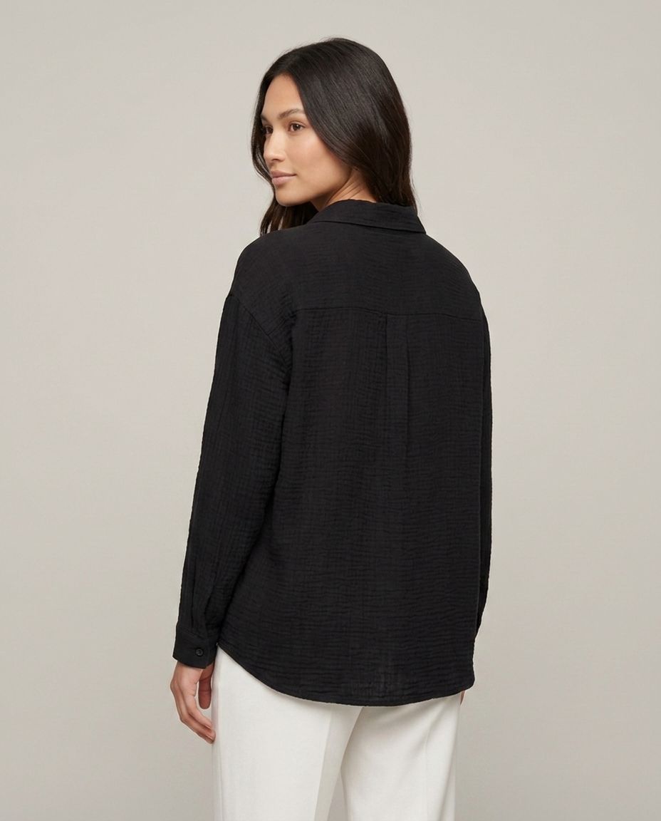 Schwarze Musselin Bluse Detailansicht | Lisa’s Boutique