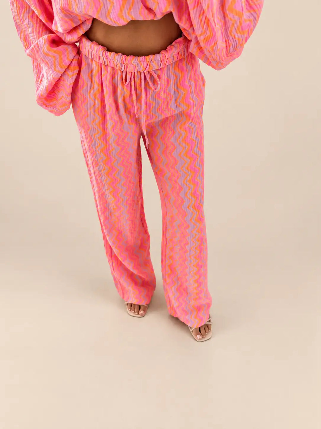 Musselin Hose Damen in Apricot und Flieder | Lisa’s Boutique
