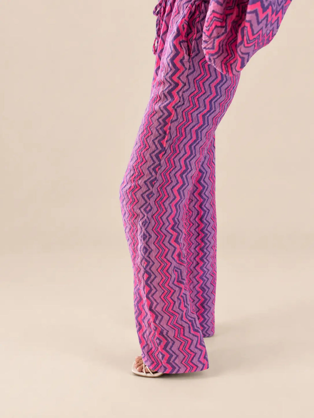 Musselin Hose Damen in Flieder/Rosa, Vorderansicht | Lisa’s Boutique