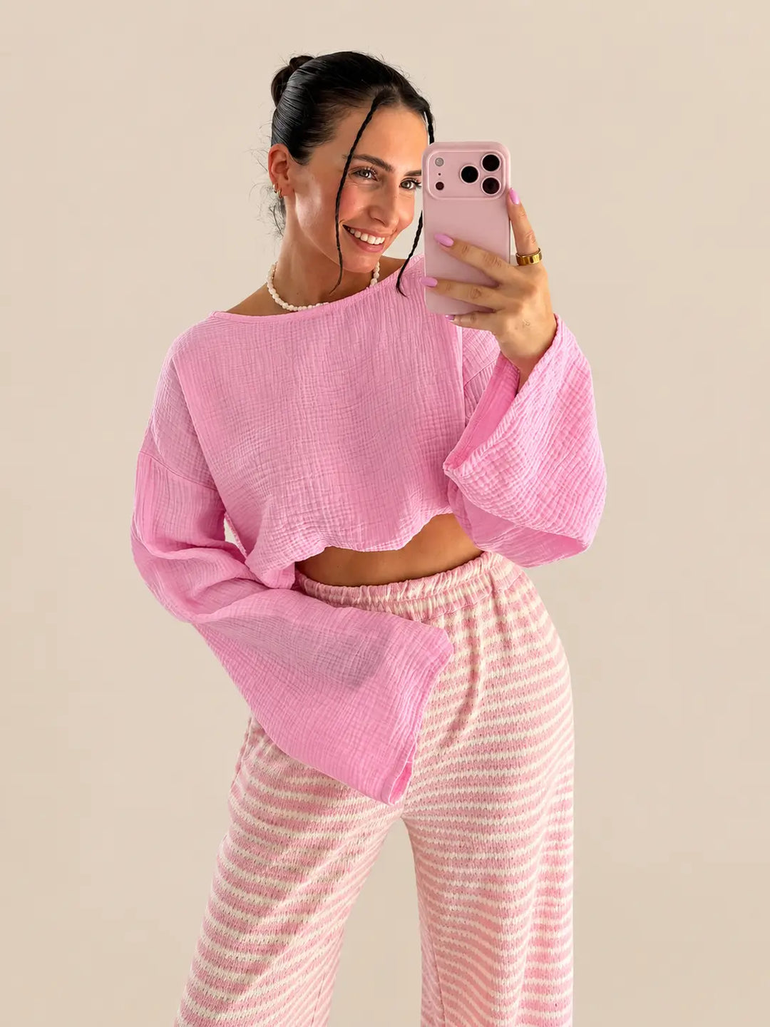 T-shirt manches longues en gaze de coton rose pour femme, détail du tissu | Lisa’s Boutique