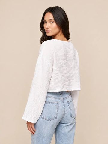 Biała muślinowa bluzka damska z długim rękawem, detal | Lisa’s Boutique
