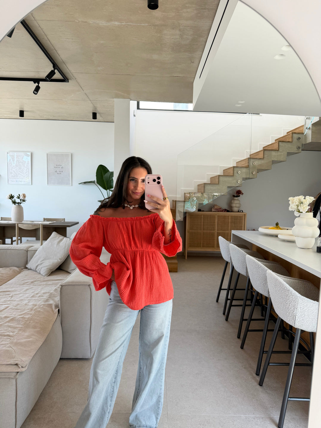 Off-Shoulder Musselin Bluse – Koralle Bluse Lisas Boutique 