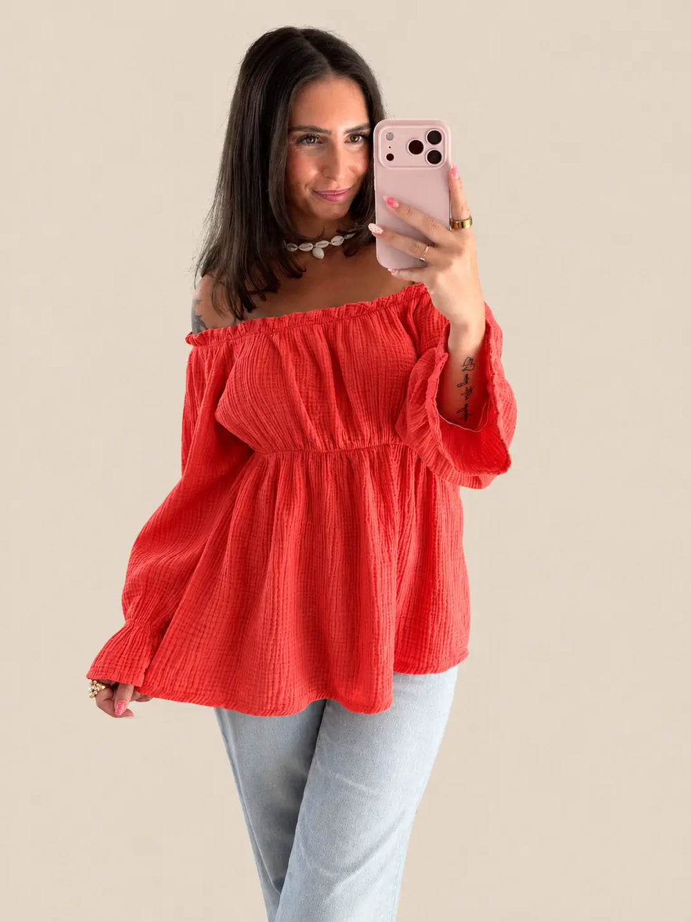 Women’s off shoulder muslin blouse in Coral, Detail view | Lisa’s Boutique