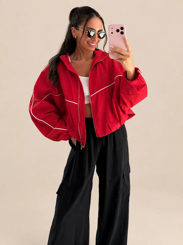 Giubbotto oversize donna in rosso, primo piano | Lisa’s Boutique