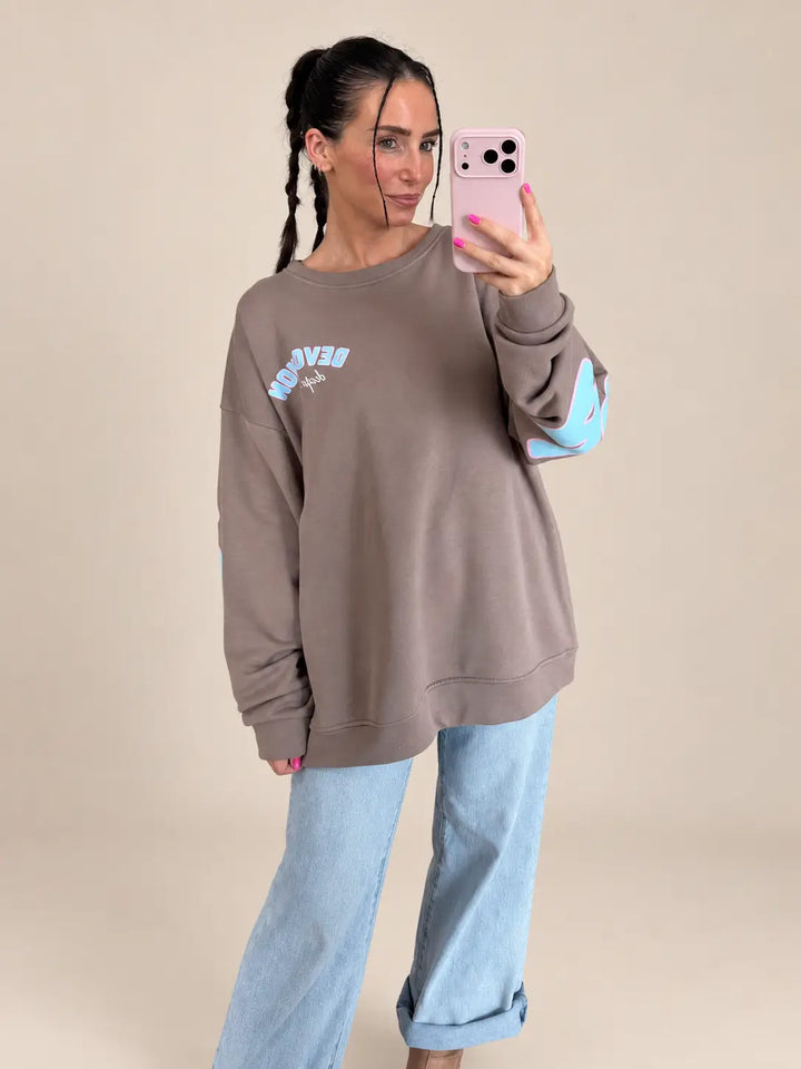 Oversized Sweatshirt „Devotion“ Damen in Taupe | Lisa’s Boutique