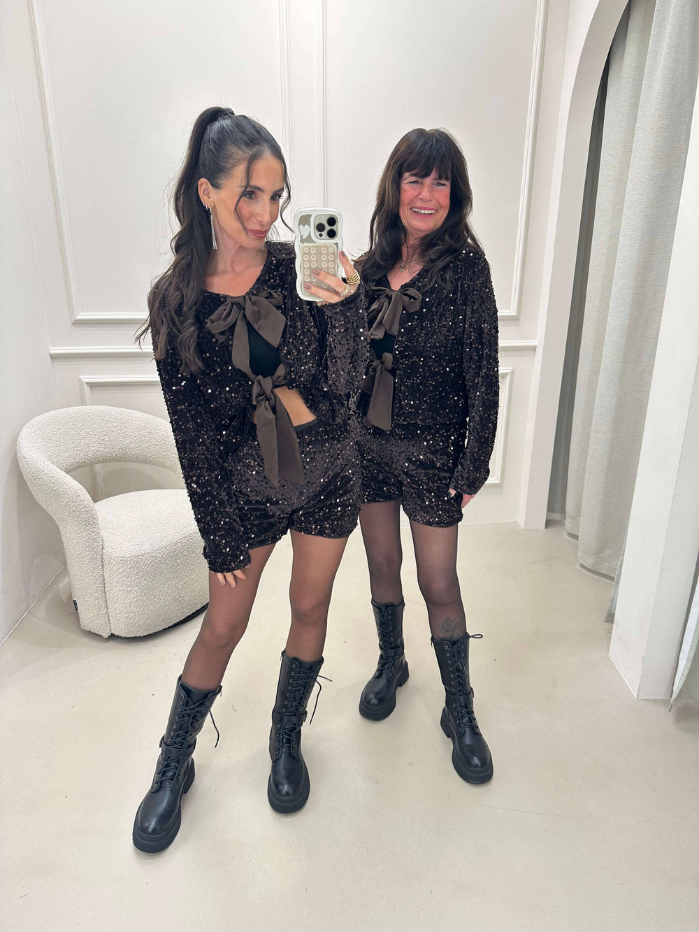 Pailletten Bluse mit Schleifen Braun Bluse Lisas Boutique 