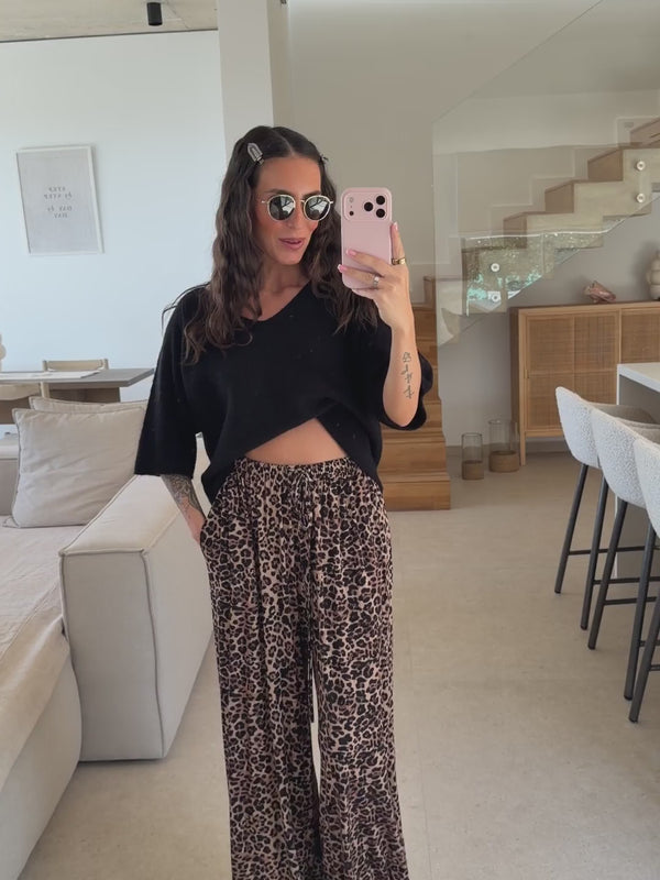 Leopard-Print Jersey Pants Tall (Length) – Classic Leo – Video | Lisa’s Boutique