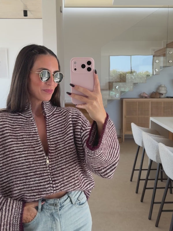 Gestreifter Zip Cardigan Damen in Bordeaux im Gesamtlook | Lisa’s Boutique