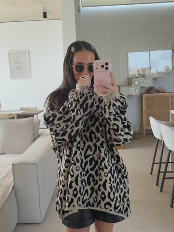 V-Neck Leopard Print Sweater – Beige
