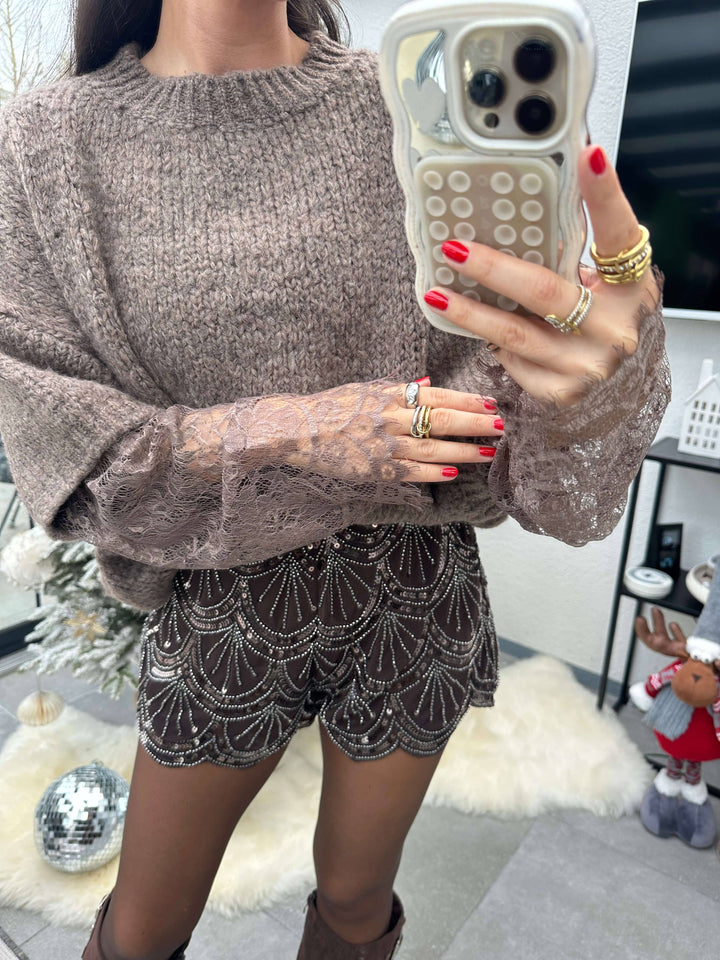 Pullover mit Spitzenärmeln Taupe Pullover Lisas Boutique 