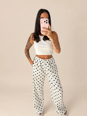 Women’s pants in White, Detail view | Lisa’s Boutique