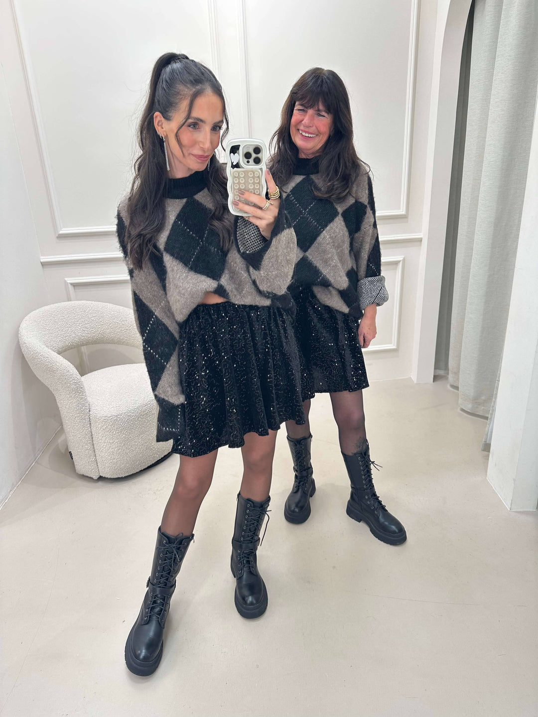 Rock mit eingenähter Hose Pailletten Schwarz Rock Lisas Boutique 