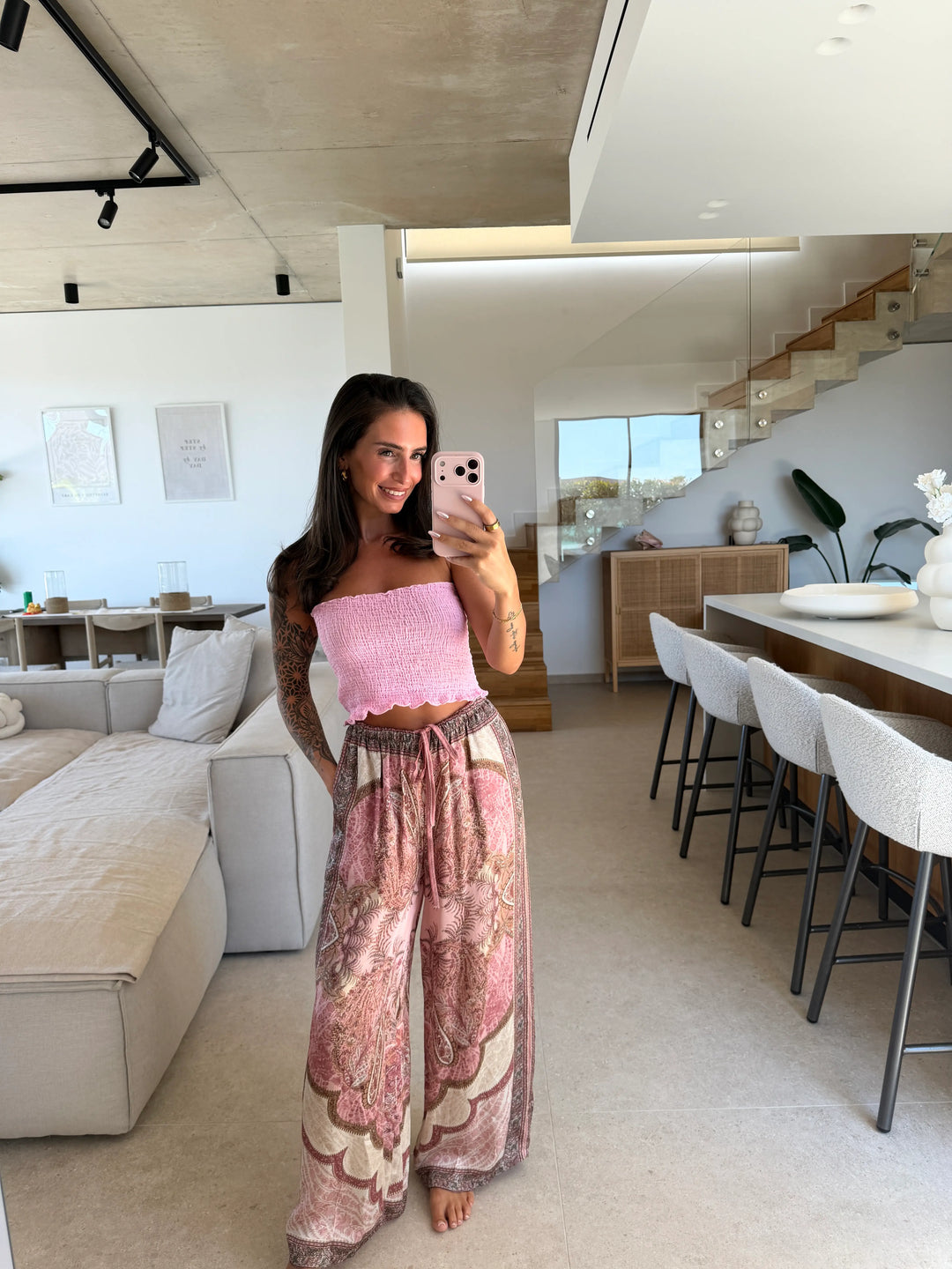 Satin Hose Damen in Rosa mit Paisleymuster und Tube Top in Rosa | Lisa’s Boutique
