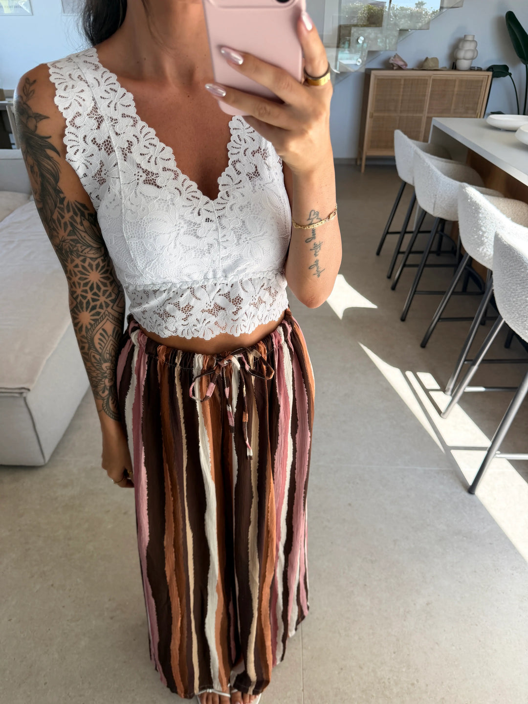Spitzen Bustier Damen in Weiß mit floraler Spitze und V Ausschnitt | Lisa’s Boutique