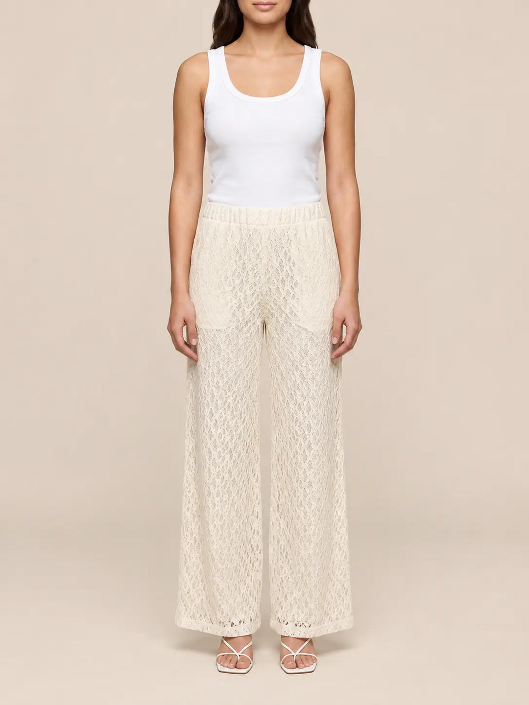 Women’s lace trousers in Cream, Detail view | Lisa’s Boutique