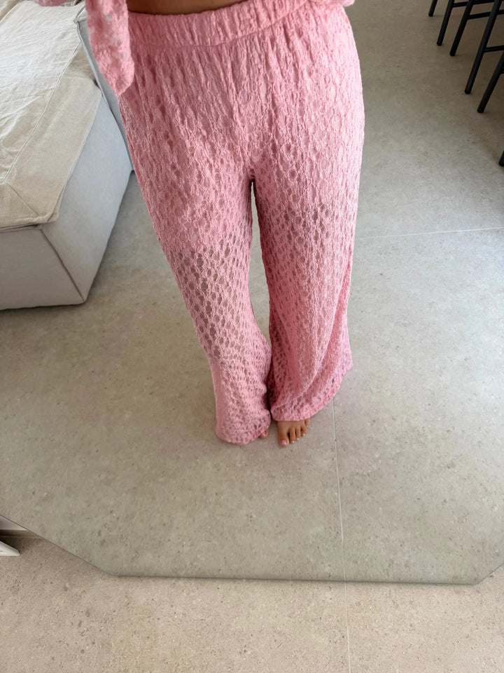 Lace Trousers - Pink – close-up on a model | Lisa’s Boutique