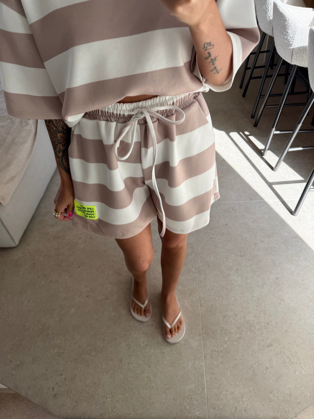 Streifen Shorts – Taupe/Beige Shorts Lisas Boutique 