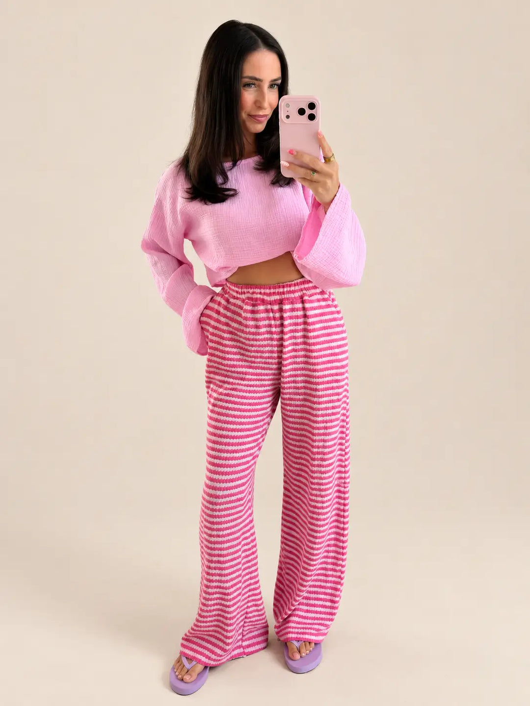 Gestreepte gebreide broek dames in felroze en roze | Lisa’s Boutique
