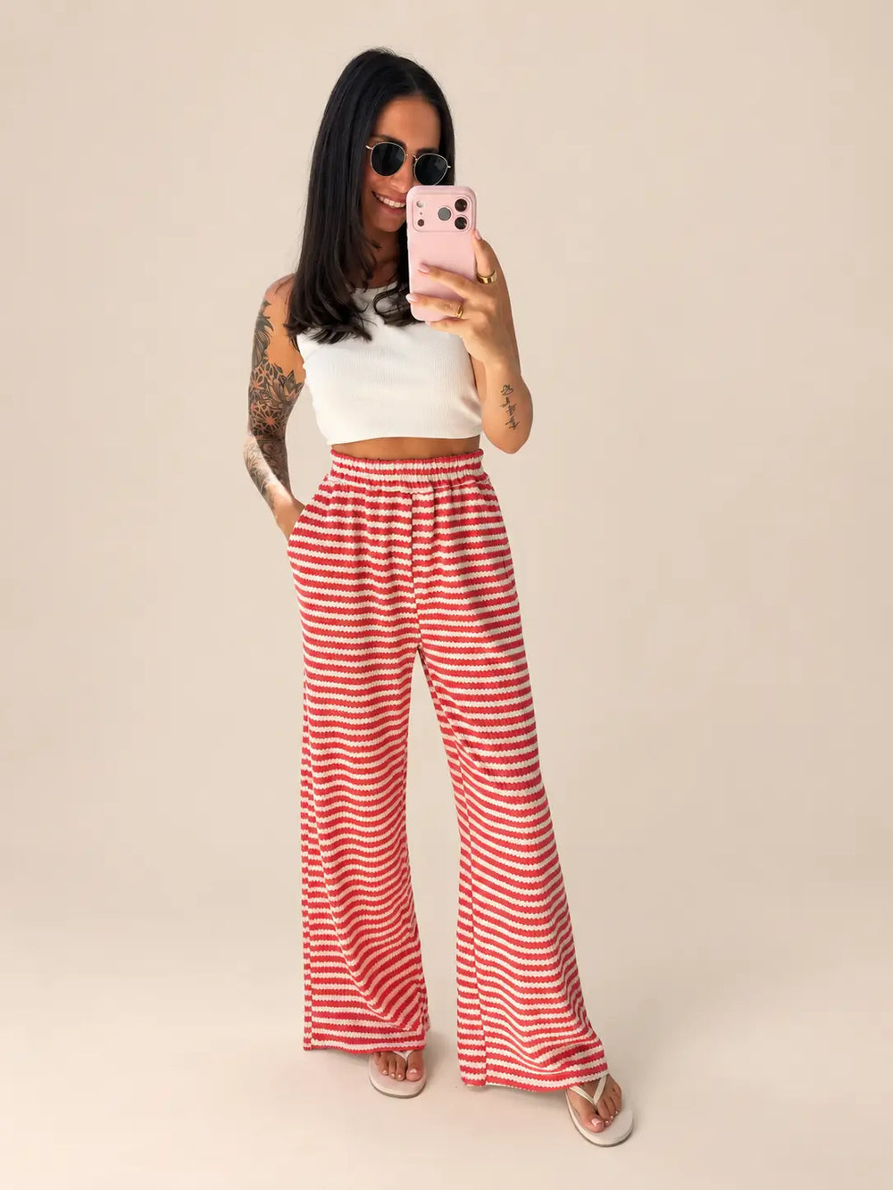 Gestreifte Strickhose Damen in Rot und Weiß, Detailansicht | Lisa’s Boutique