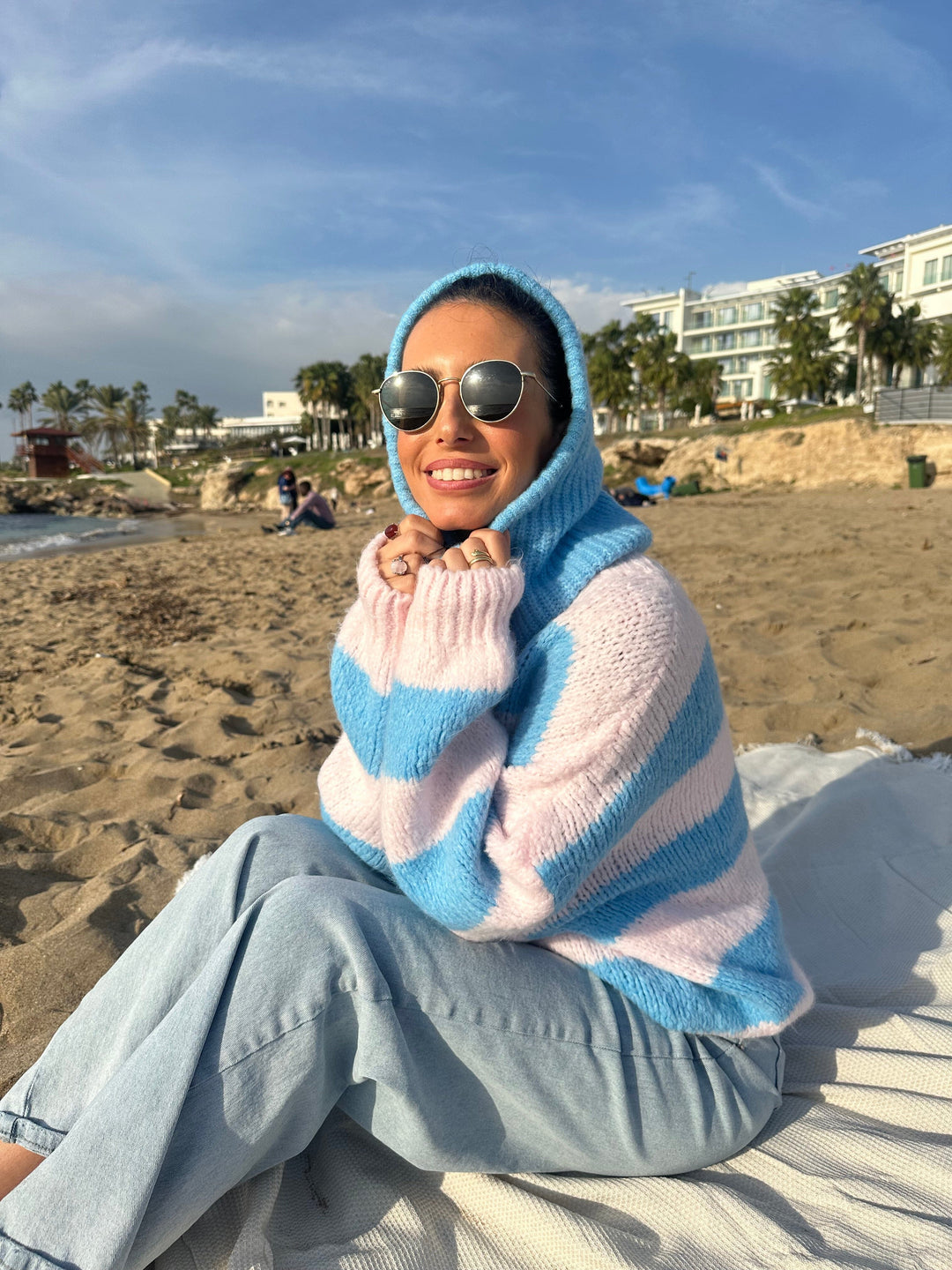 Strickpullover mit Kapuze Blau/ Rosa Pullover Lisas Boutique 