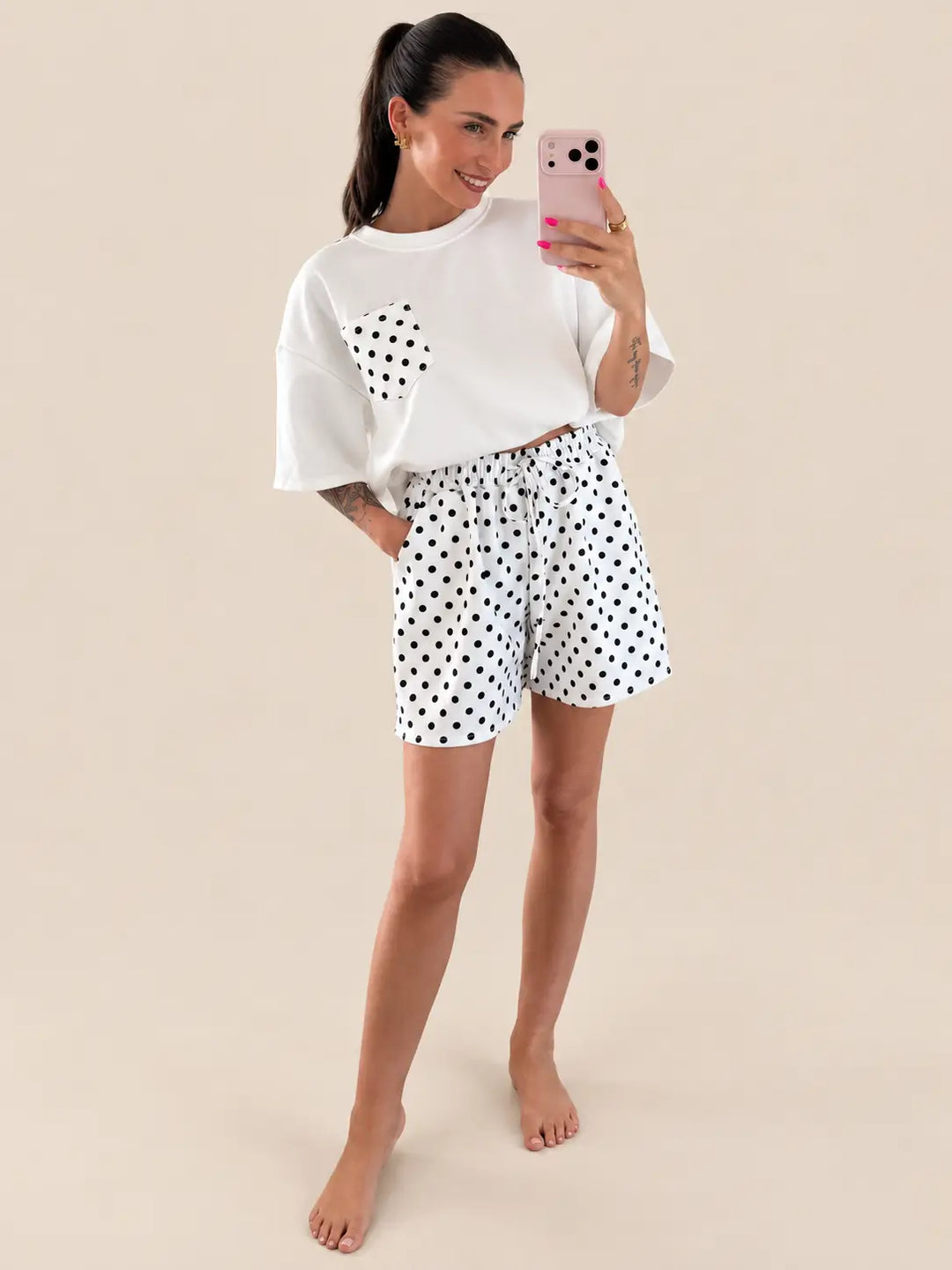 Women’s dotted outfit in White with a T-Shirt and shorts | Lisa’s Boutique