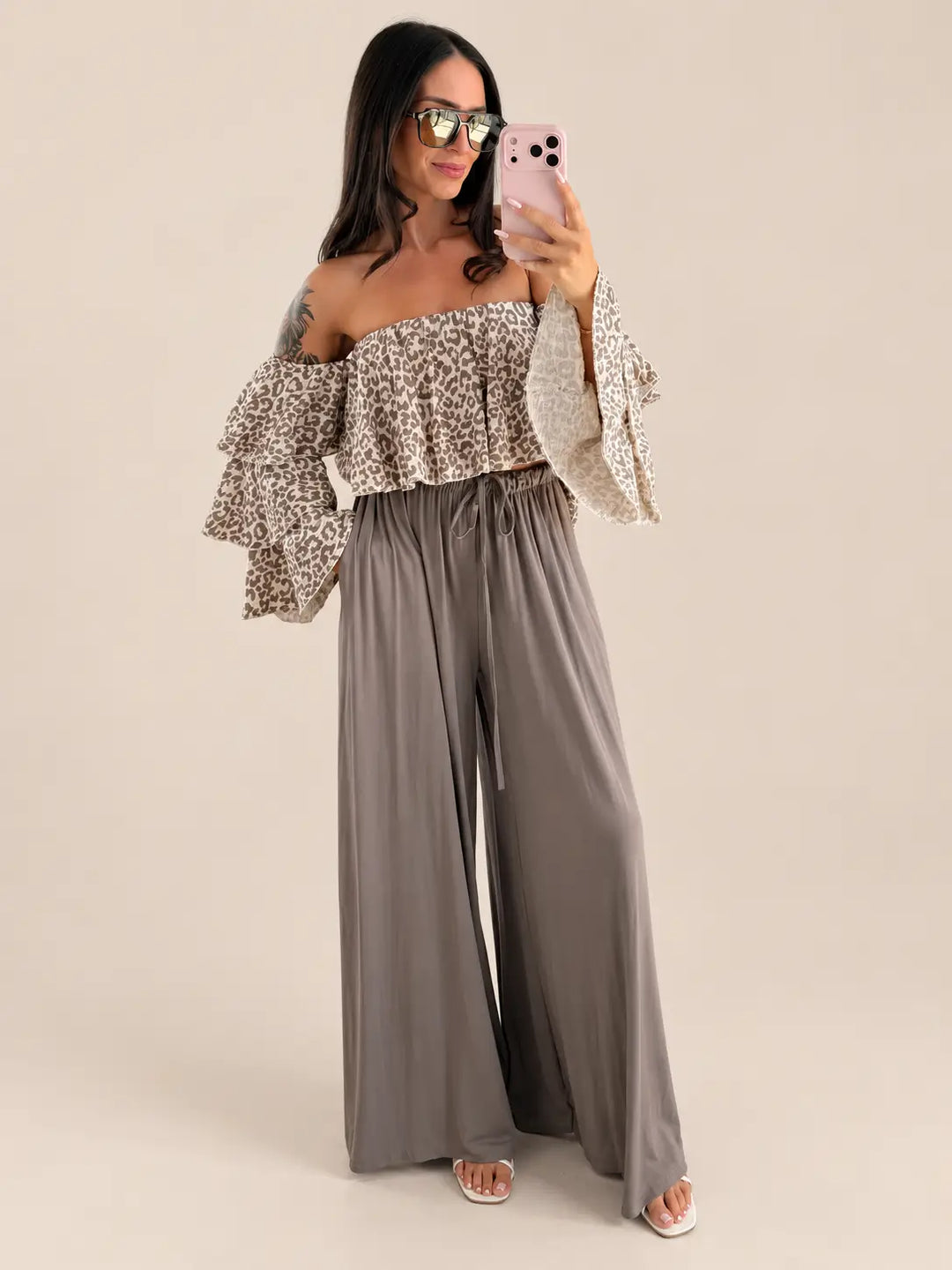 Women’s strapless muslin blouse in Leo Beige with a flounce and balloon sleeves | Lisa’s Boutique