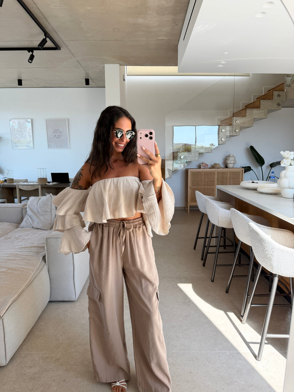 Trägerlose Musselin Bluse – Beige Bluse Lisas Boutique 
